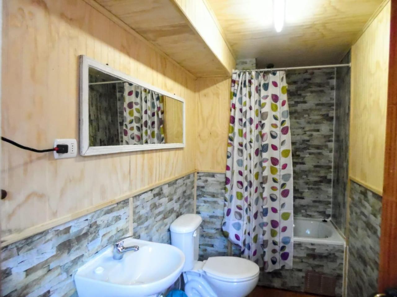 Rustik Hostel Puerto Montt Buitenkant foto