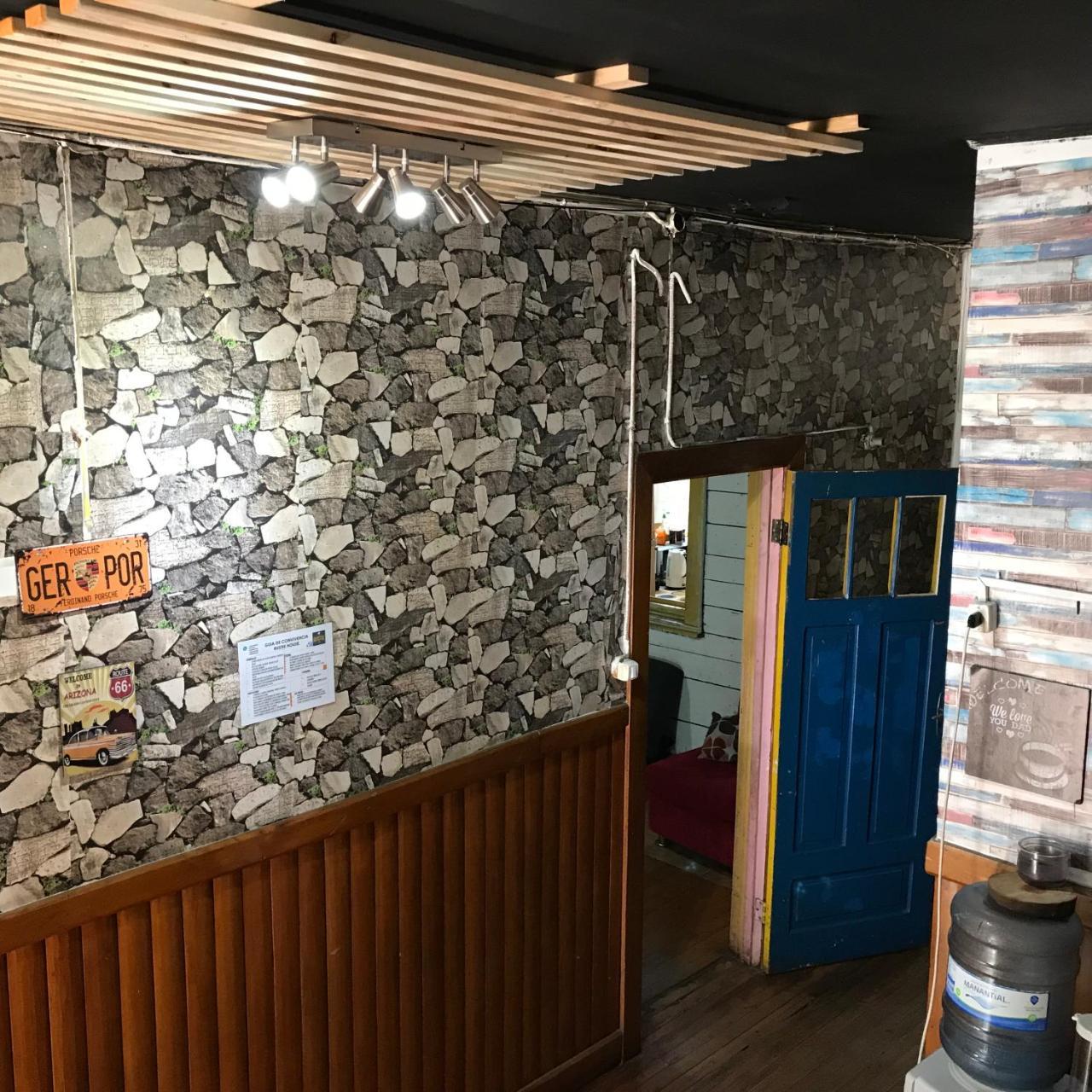 Rustik Hostel Puerto Montt Buitenkant foto
